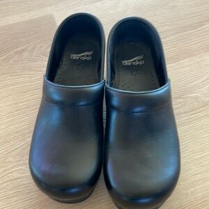 Dansko Professional black clogs mules slip on shoes women’s eur 41 US women’s 10